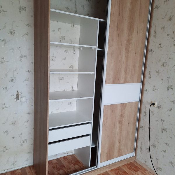 Шкаф-купе 1.5