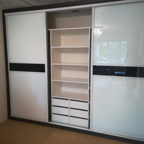 Шкаф-купе 2.8